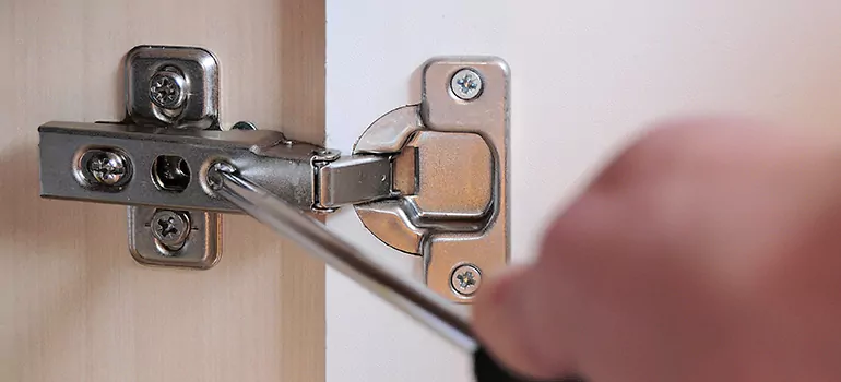 Creaky Door Hinges Fix in Oakleaf Plantation, FL