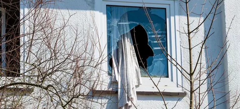 Storm Window Installation Contractors in Oakleaf Plantation, FL