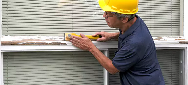 Custom Window Installation And Repair in Oakleaf Plantation, FL